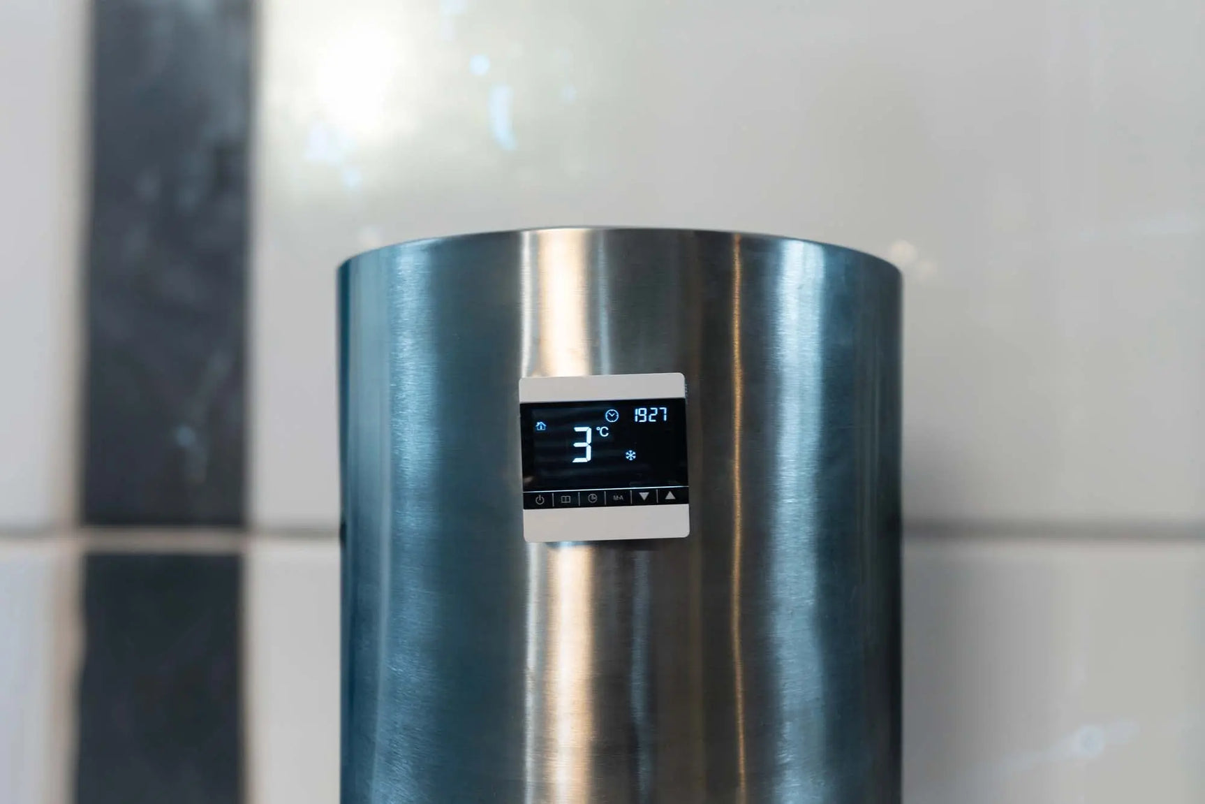 The Wim Hof Therapist;Passion Ice Baths The Wim Hof Therapist - Home & Garden > Pool & Spa > Spas IJsbad;The Wim Hof Therapist top fentilator;The Wim Hof Therapist cold shower;The Wim Hof Therapist ice shower ;The Wim Hof Therapist 3 degrees ice shower display;The Wim Hof Therapist ice cold shower;Passion Ice Baths The Wim Hof Therapist - Home & Garden > Pool & Spa > Spas IJsbad