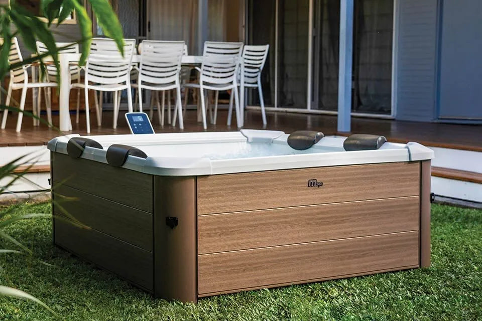 M Spas Spa Amber - Home & Garden > Pool & Spa > Spas Spa