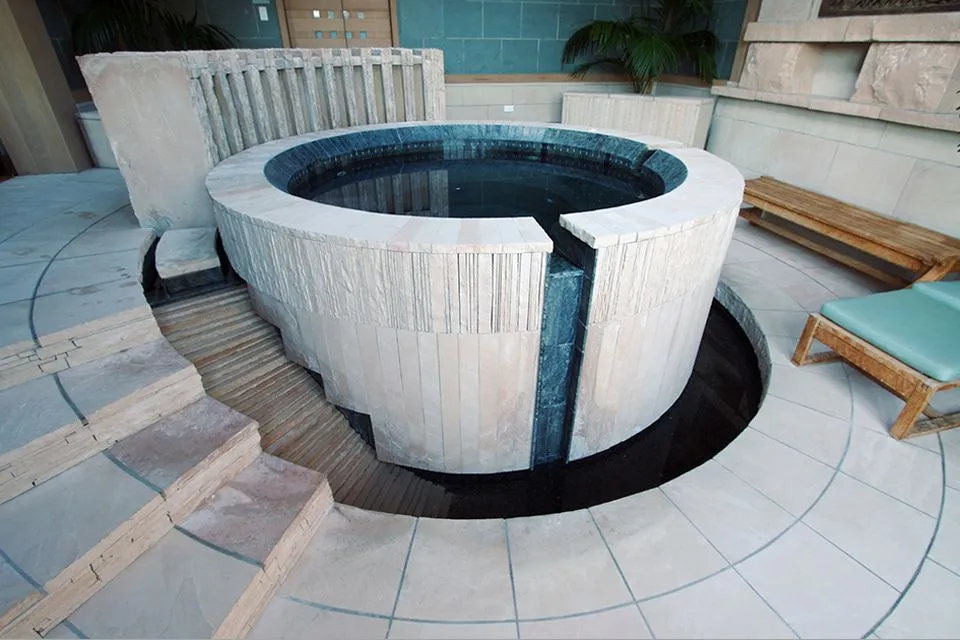 Jacuzzi 6 personen van Fonteyn Spa's spa-aanbod